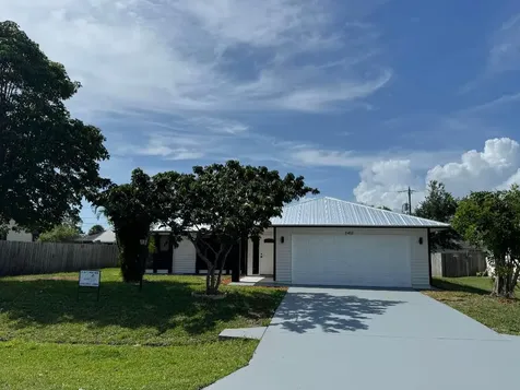 2452 SE Alfonso Avenue Port St Lucie FL 34952