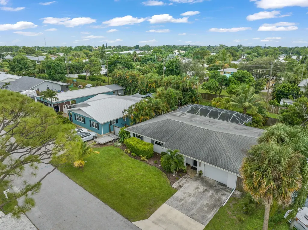 1104 NW 12th Terrace Stuart FL 34994