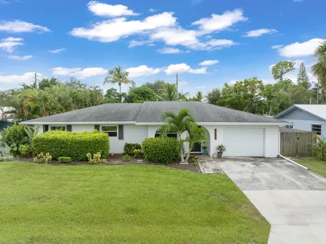 1104 NW 12th Terrace Stuart FL 34994