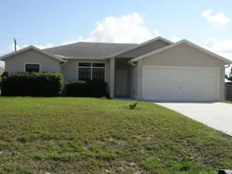 648 SW Nichols Terrace Port St Lucie FL 34953
