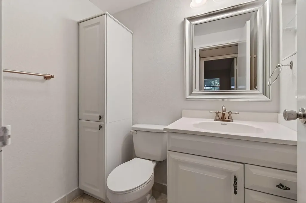 228 Brittany E Delray Beach FL 33446