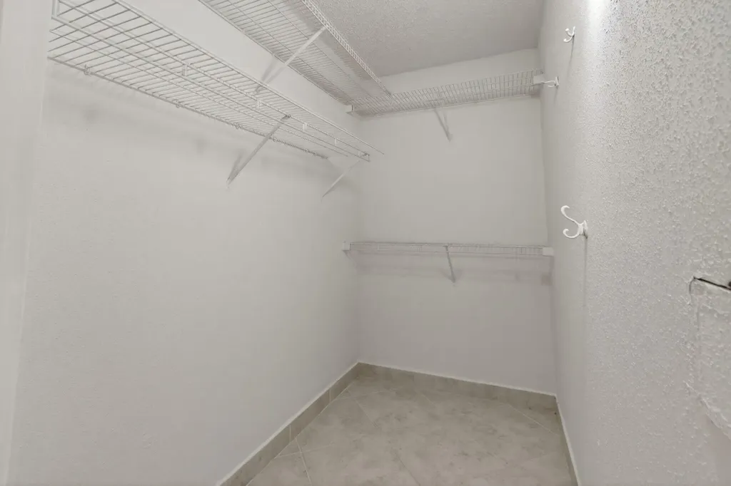 228 Brittany E Delray Beach FL 33446