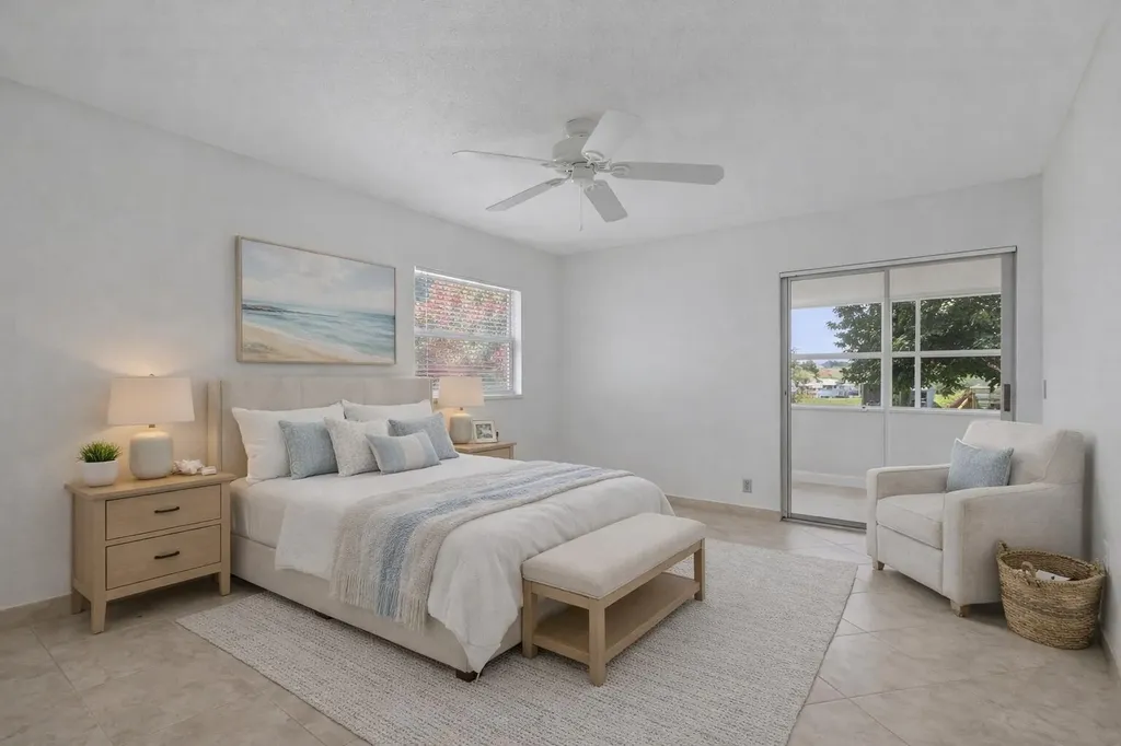 228 Brittany E Delray Beach FL 33446