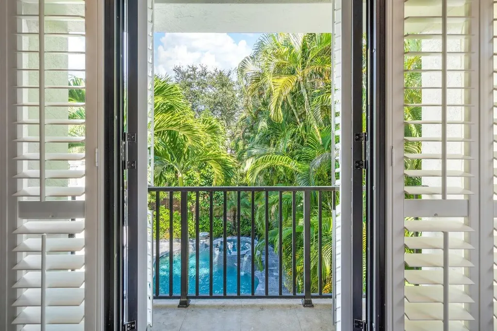 17657 Middlebrook Way Boca Raton FL 33496