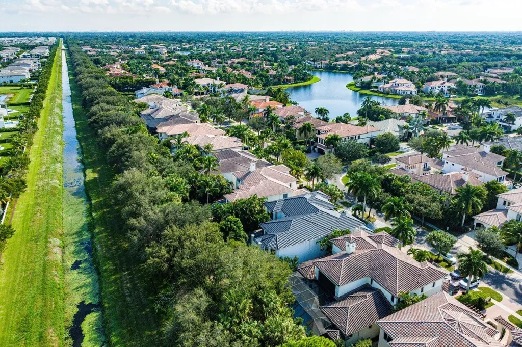 17657 Middlebrook Way Boca Raton FL 33496