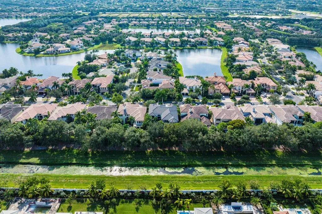 17657 Middlebrook Way Boca Raton FL 33496