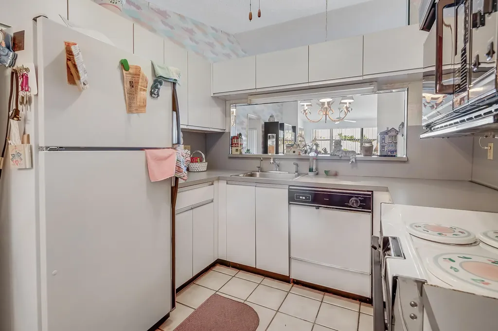 7610 Tahiti Lane Lake Worth FL 33467
