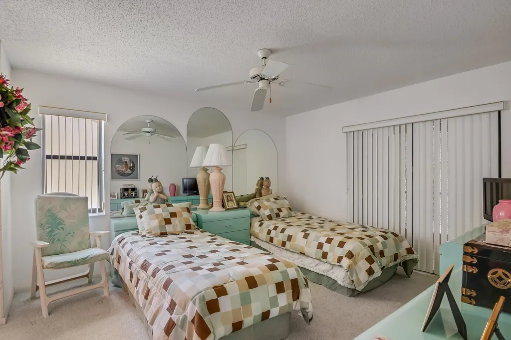 7610 Tahiti Lane Lake Worth FL 33467
