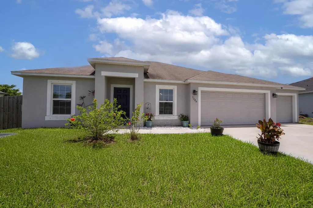 3289 SE Pinto Street Port St Lucie FL 34984