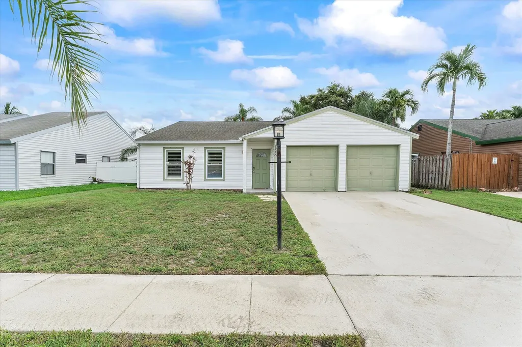 7839 Elwood Drive Lake Worth FL 33467