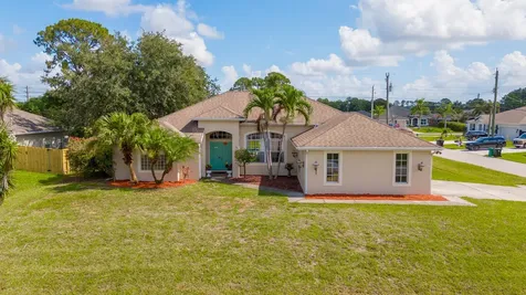 1501 SW Kamchatka Avenue Port St Lucie FL 34953
