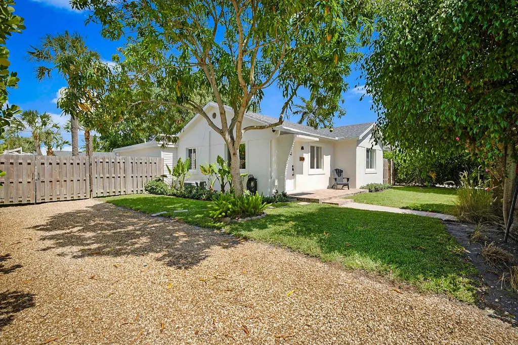 1630 N Ocean Breeze Lake Worth Beach FL 33460