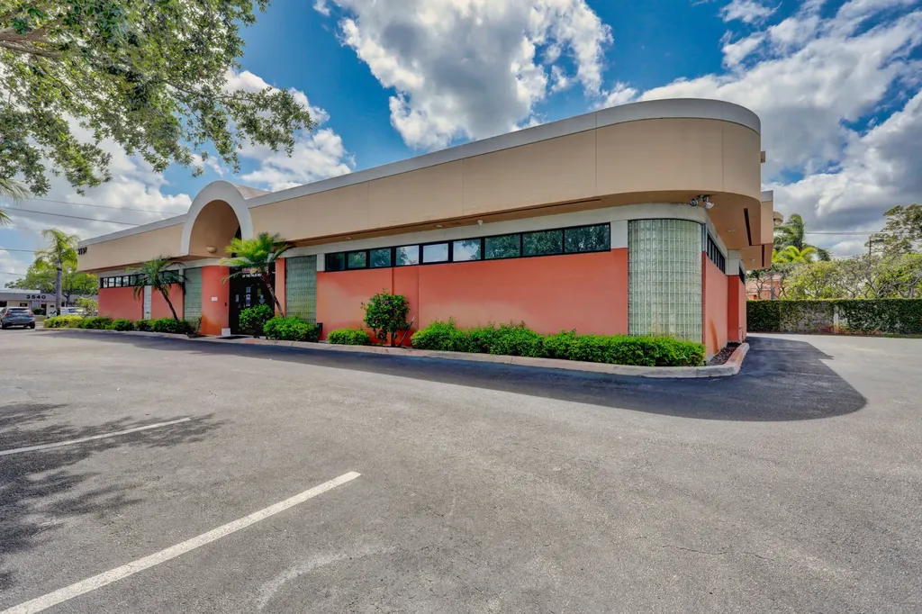 3537 Forest Hill Boulevard West Palm Beach FL 33406