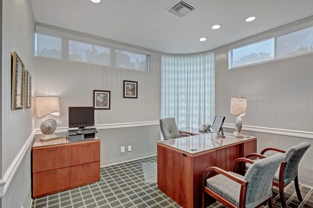 3537 Forest Hill Boulevard West Palm Beach FL 33406