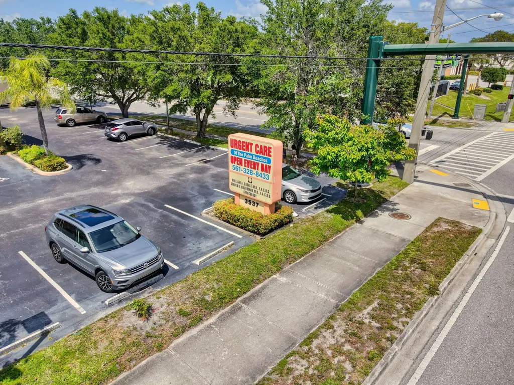 3537 Forest Hill Boulevard West Palm Beach FL 33406