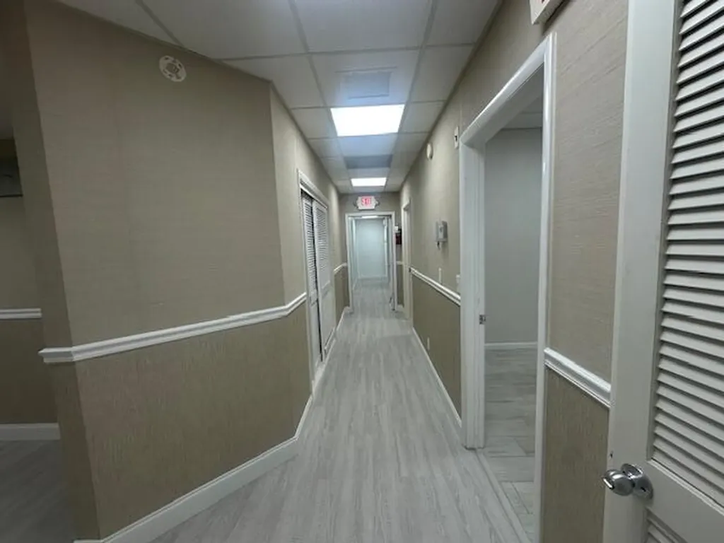 3537 Forest Hill Boulevard West Palm Beach FL 33406