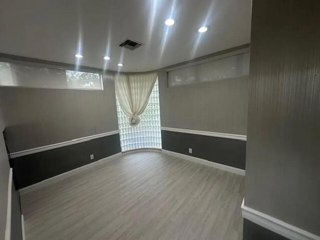 3537 Forest Hill Boulevard West Palm Beach FL 33406