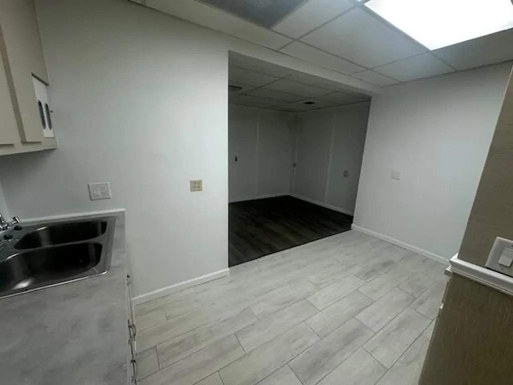 3537 Forest Hill Boulevard West Palm Beach FL 33406