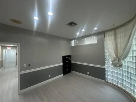 3537 Forest Hill Boulevard West Palm Beach FL 33406
