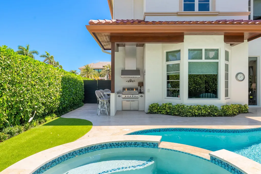 2233 Date Palm Road Boca Raton FL 33432