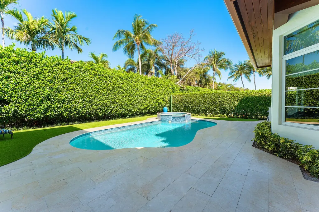 2233 Date Palm Road Boca Raton FL 33432