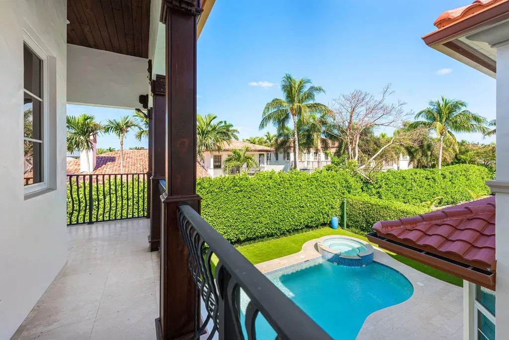2233 Date Palm Road Boca Raton FL 33432
