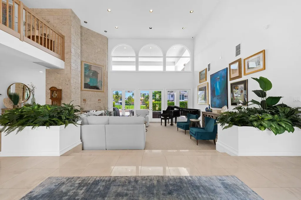 396 E Coconut Palm Road Boca Raton FL 33432