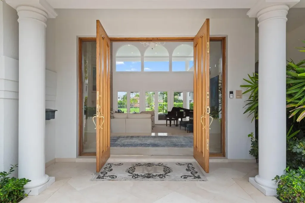396 E Coconut Palm Road Boca Raton FL 33432