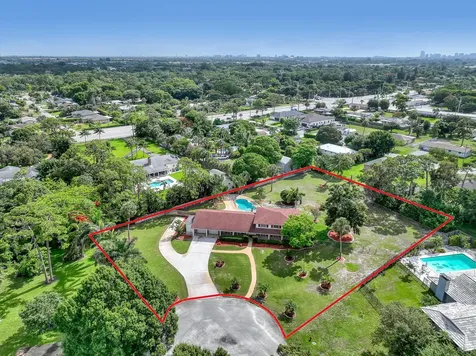 852 Palo Verde Court Haverhill FL 33415