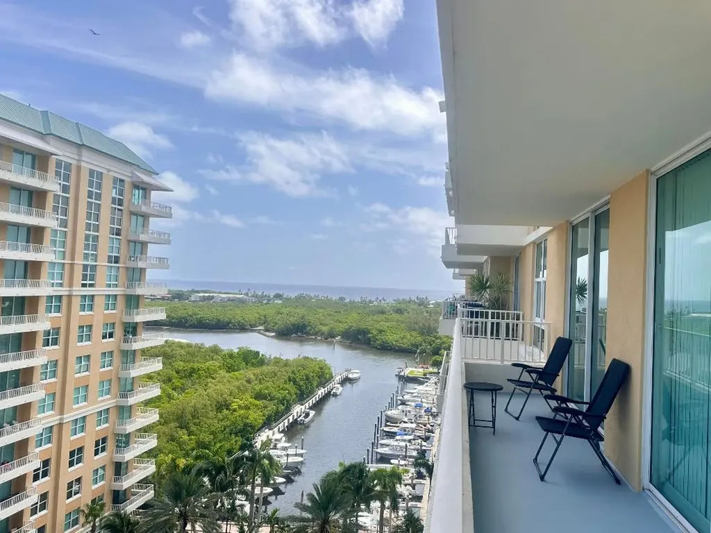 625 Casa Loma Boulevard Boynton Beach FL 33435