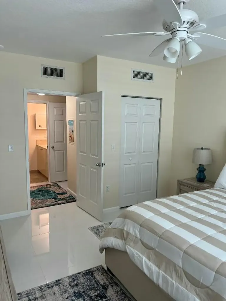 625 Casa Loma Boulevard Boynton Beach FL 33435