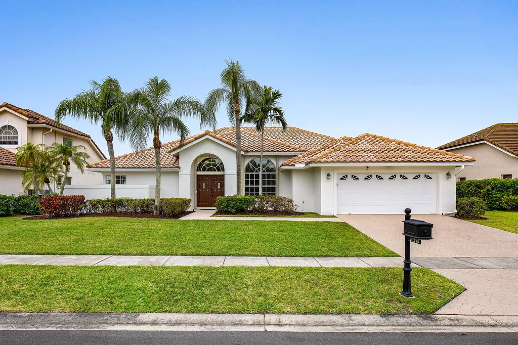 20275 Hacienda Court Boca Raton FL 33498