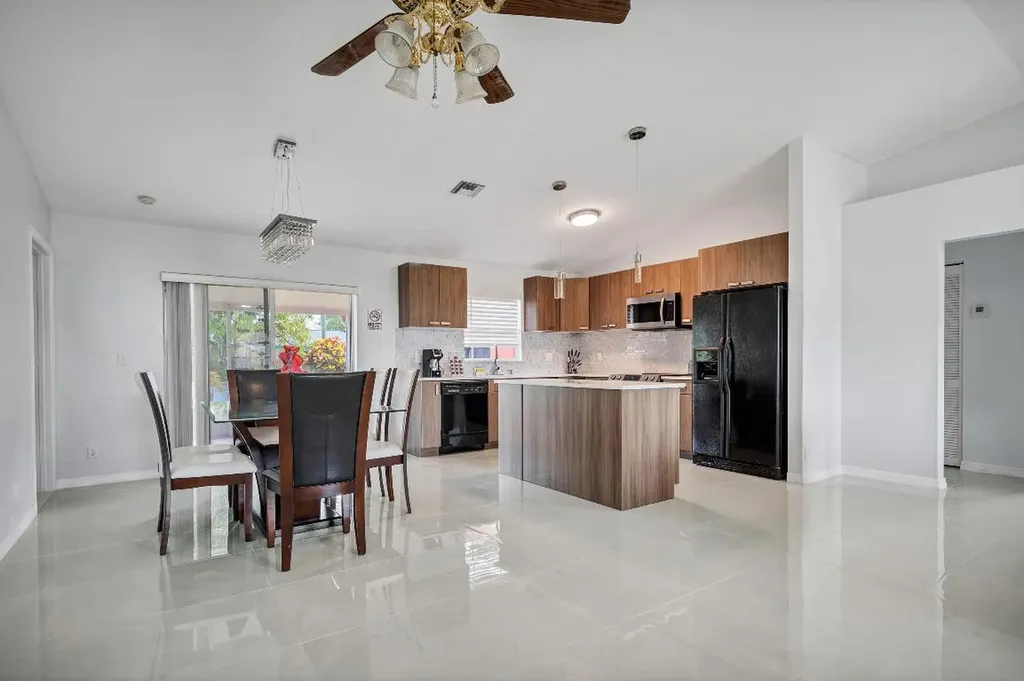 113 Madrid Street Royal Palm Beach FL 33411