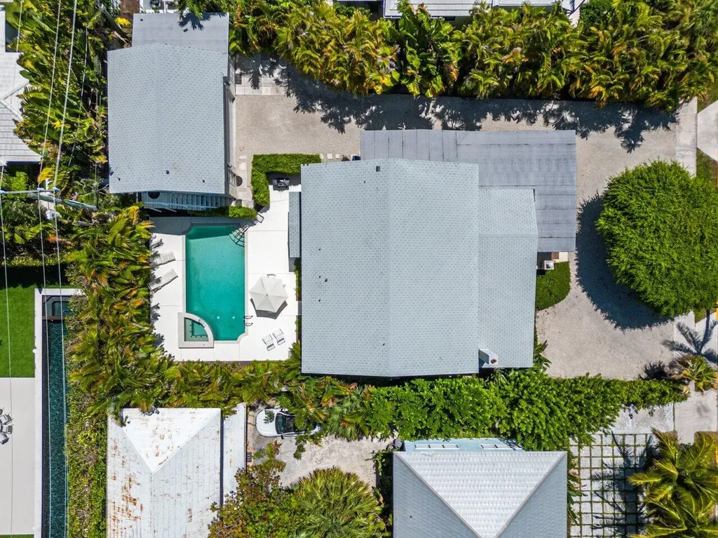 141 Chilean Avenue Palm Beach FL 33480