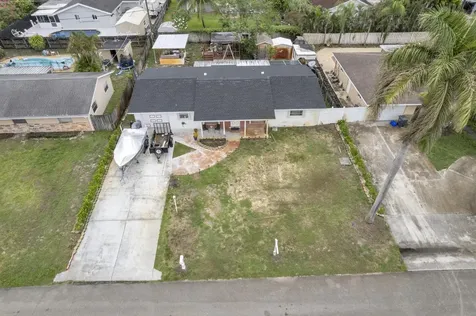 2745 Cambridge Road Lake Worth FL 33462