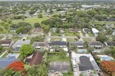 2745 Cambridge Road Lake Worth FL 33462