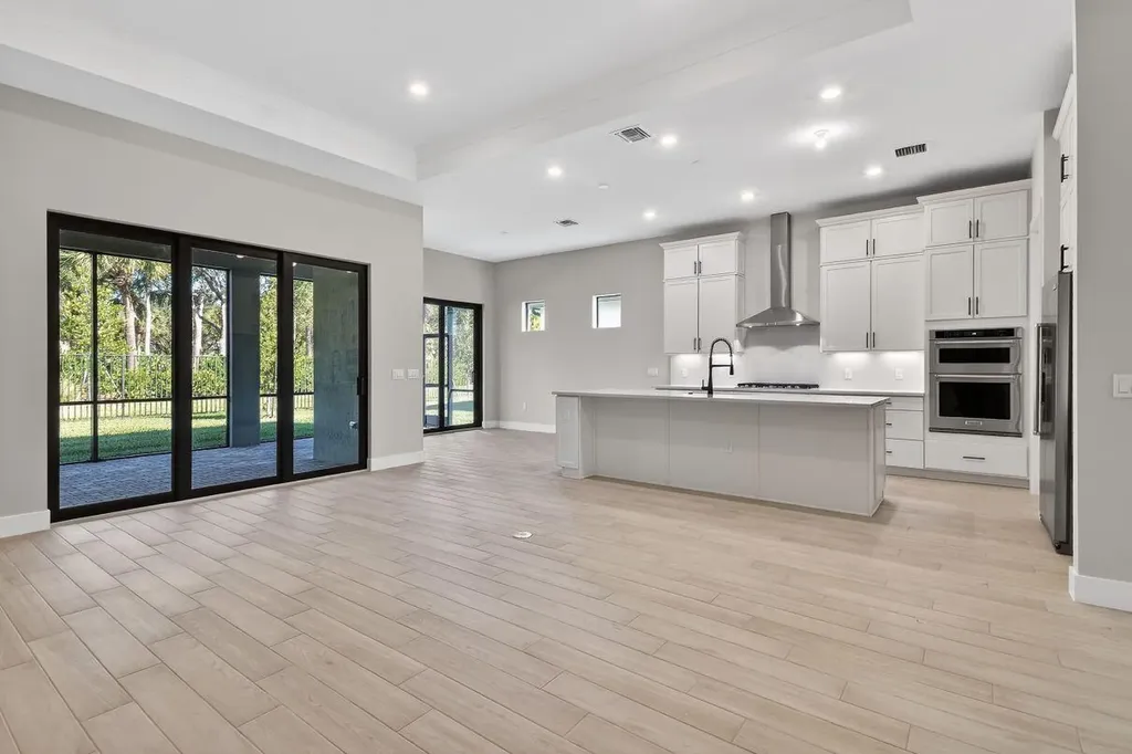9133 Cape Honey Bee Lane Lake Worth FL 33467