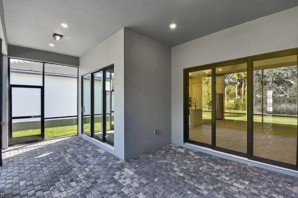 9133 Cape Honey Bee Lane Lake Worth FL 33467
