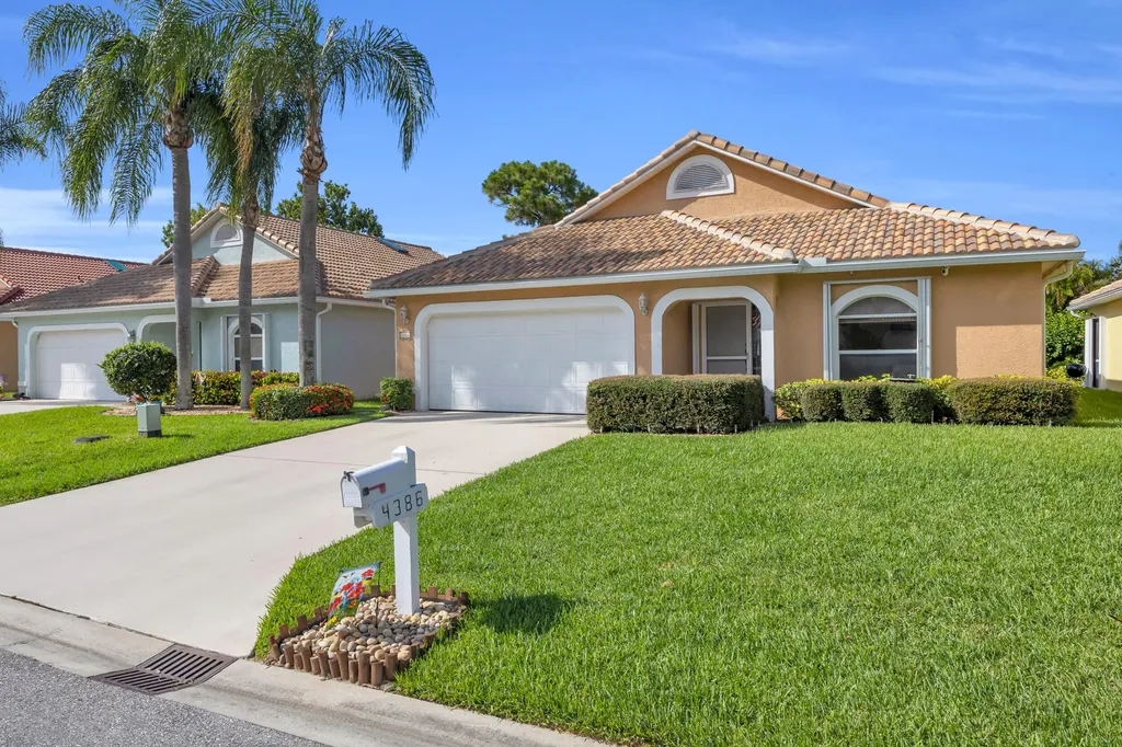 4386 SE Scotland Cay Way Stuart FL 34997