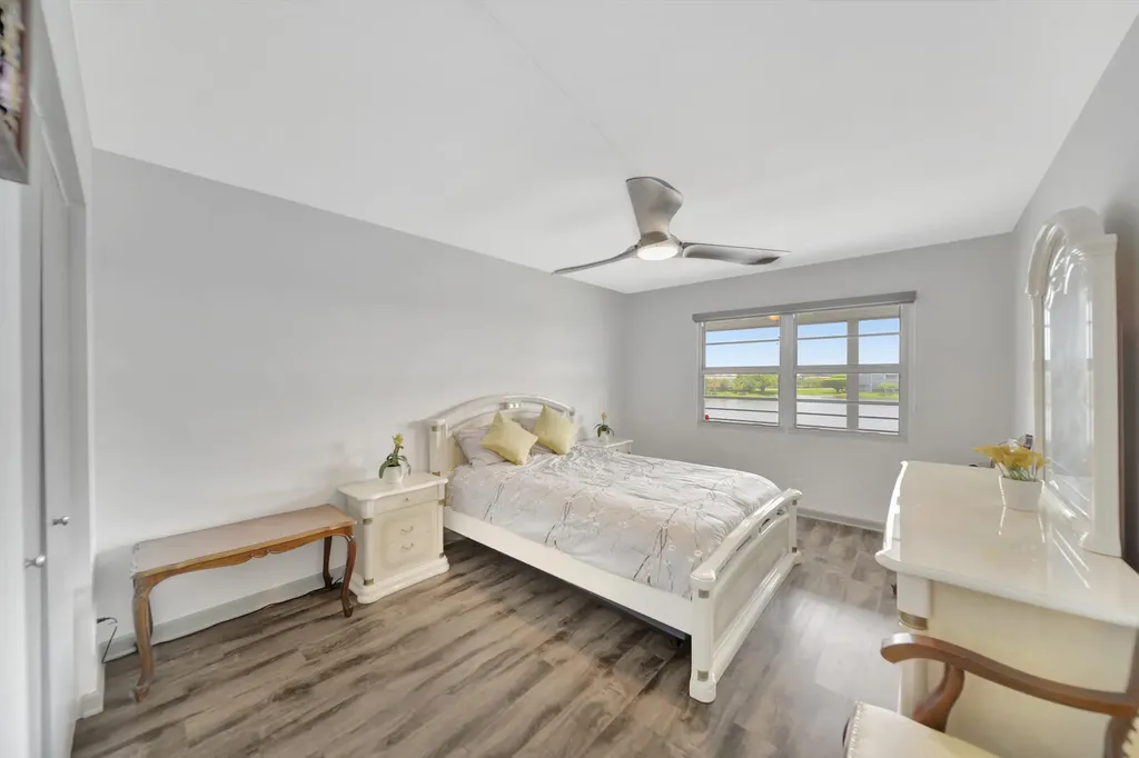4063 Exeter D Boca Raton FL 33434
