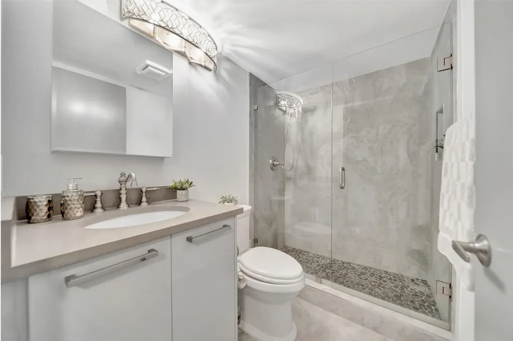 4063 Exeter D Boca Raton FL 33434