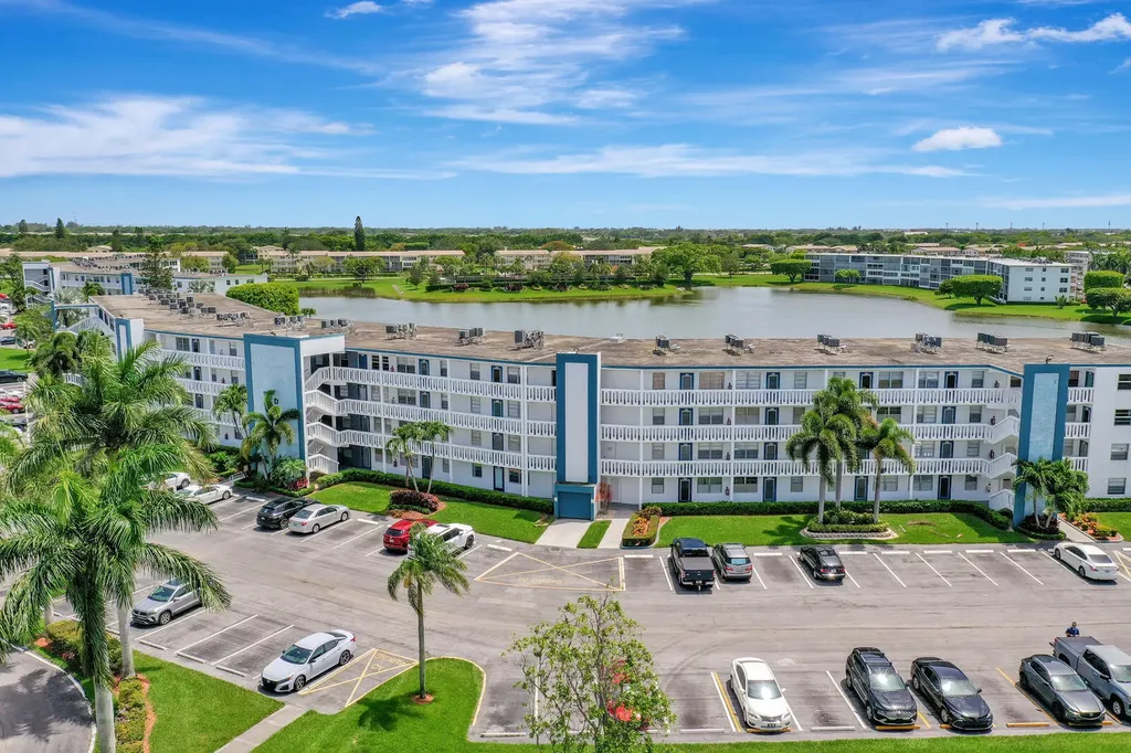 4063 Exeter D Boca Raton FL 33434