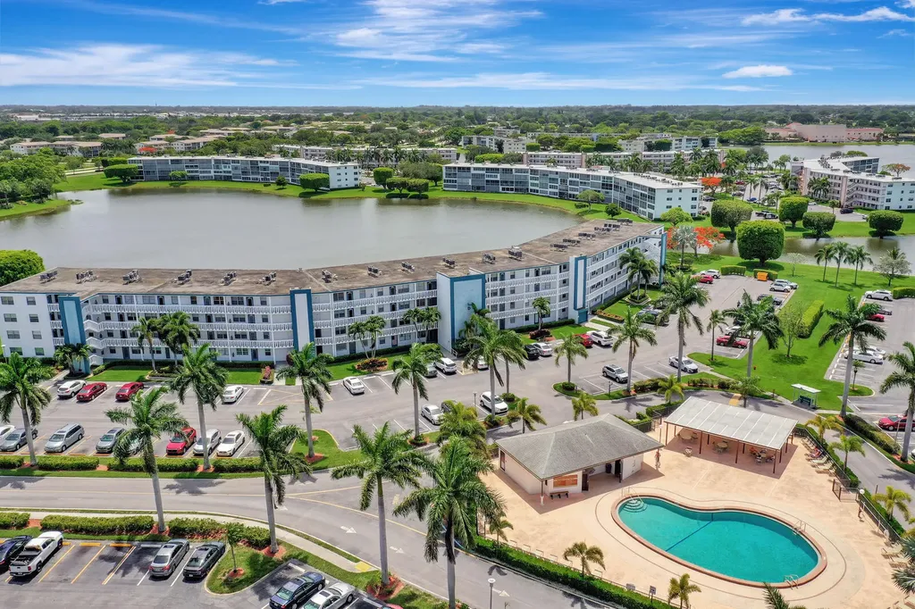 4063 Exeter D Boca Raton FL 33434