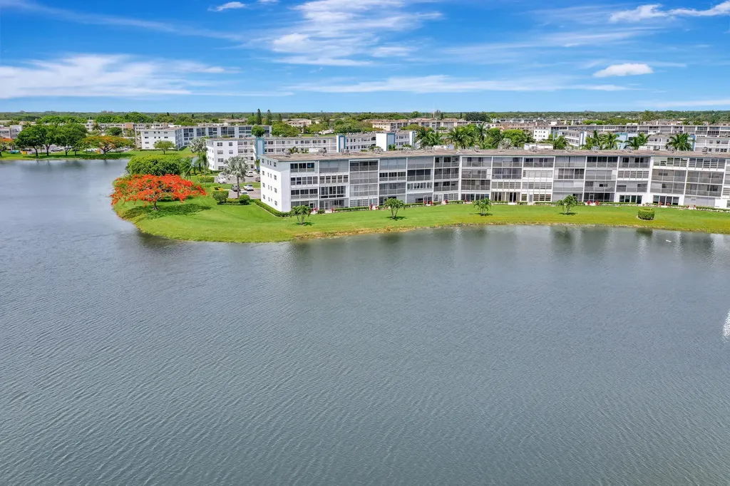 4063 Exeter D Boca Raton FL 33434