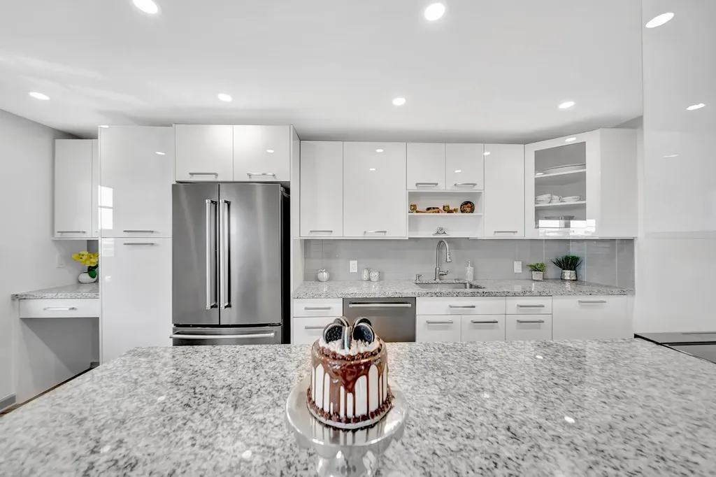 4063 Exeter D Boca Raton FL 33434