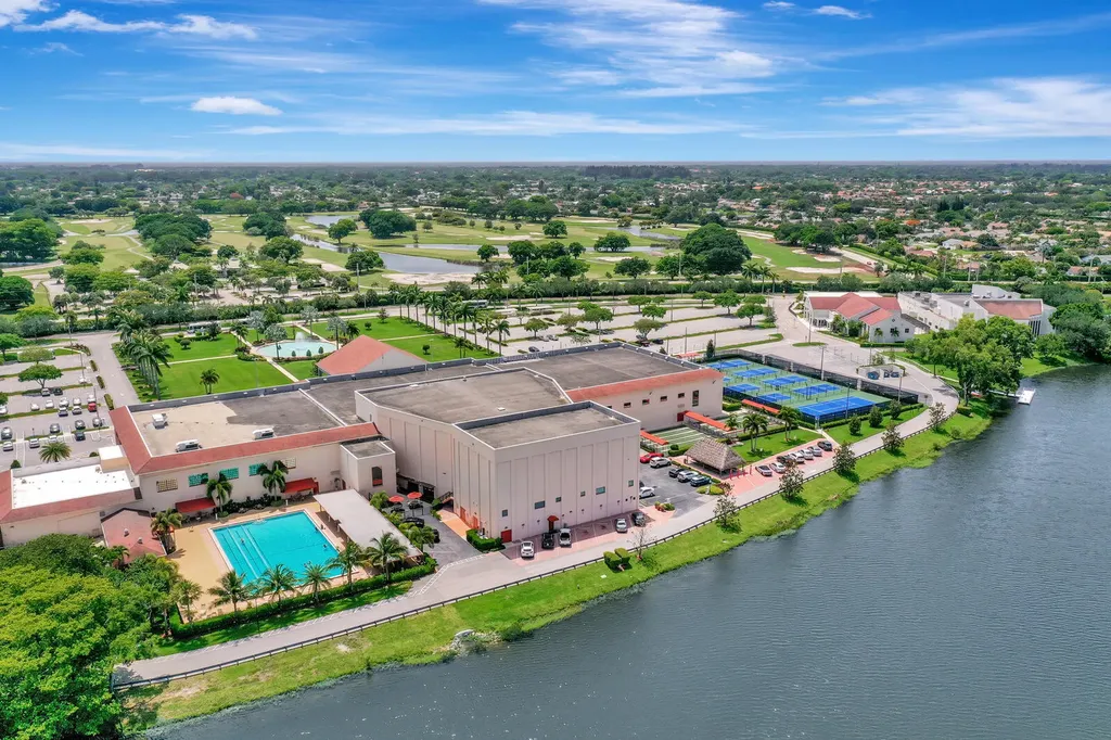 4063 Exeter D Boca Raton FL 33434