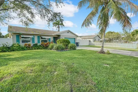 6863 19th Avenue S Lake Worth FL 33462
