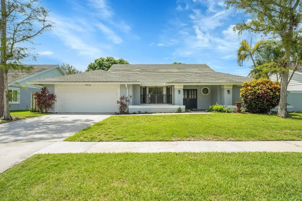 14544 Autumn Avenue Wellington FL 33414