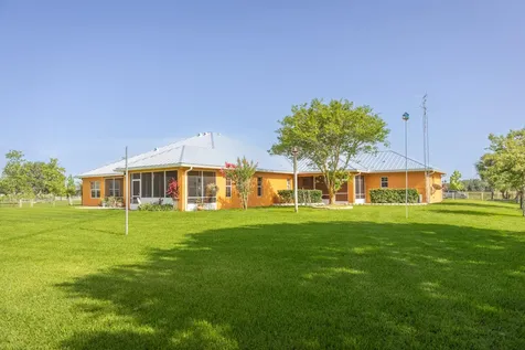 7611 SW 21st Parkway Okeechobee FL 34974