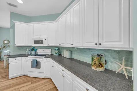8020 SE Waterway Drive Hobe Sound FL 33455